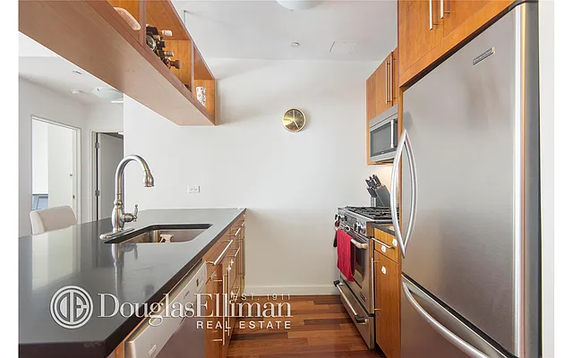 Rented by Douglas Elliman | media 10