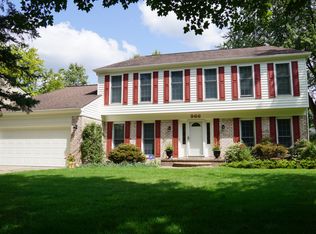 966 Hemlock Dr, Rochester, MI 48307