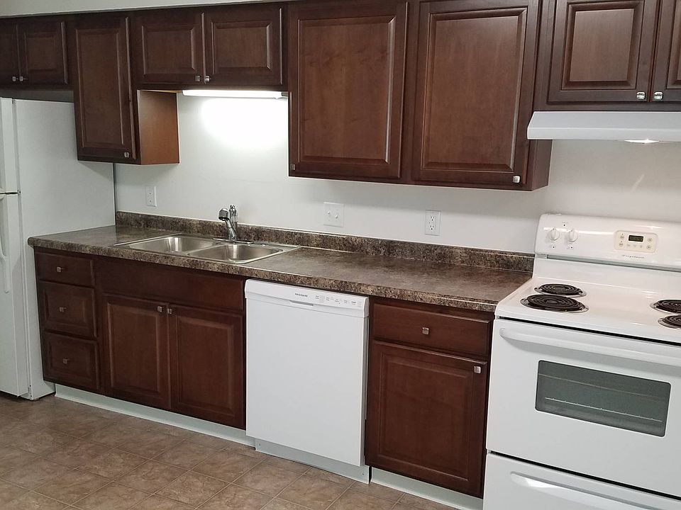 1st image of 2422 W 4th St APT 1