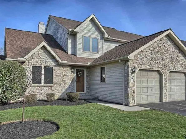 2531 Fairway Dr, York, PA 17402