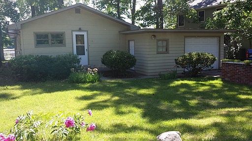 1st image of 218 River Vista Dr