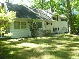17 Chestnut Lane, Newburgh, NY 12550