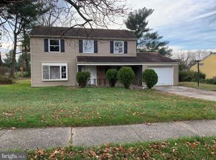 140 Bayberry Ln, Willingboro, NJ 08046