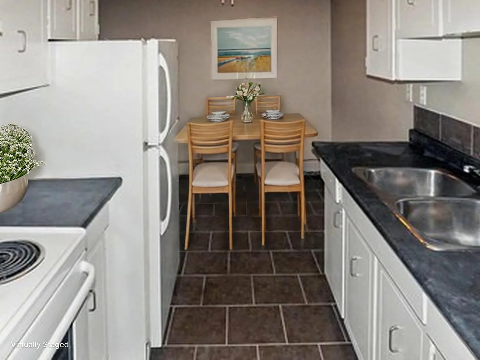 Washington Court Apartments — Photo 4