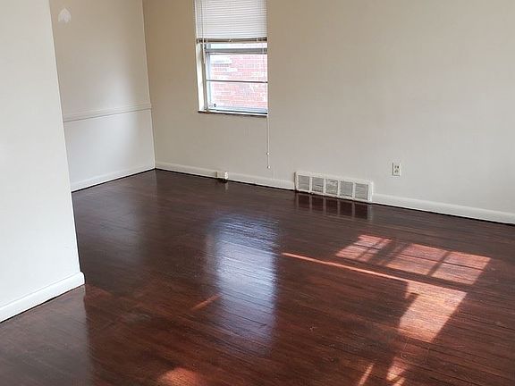 2nd image of 6935 Corbitt Ave