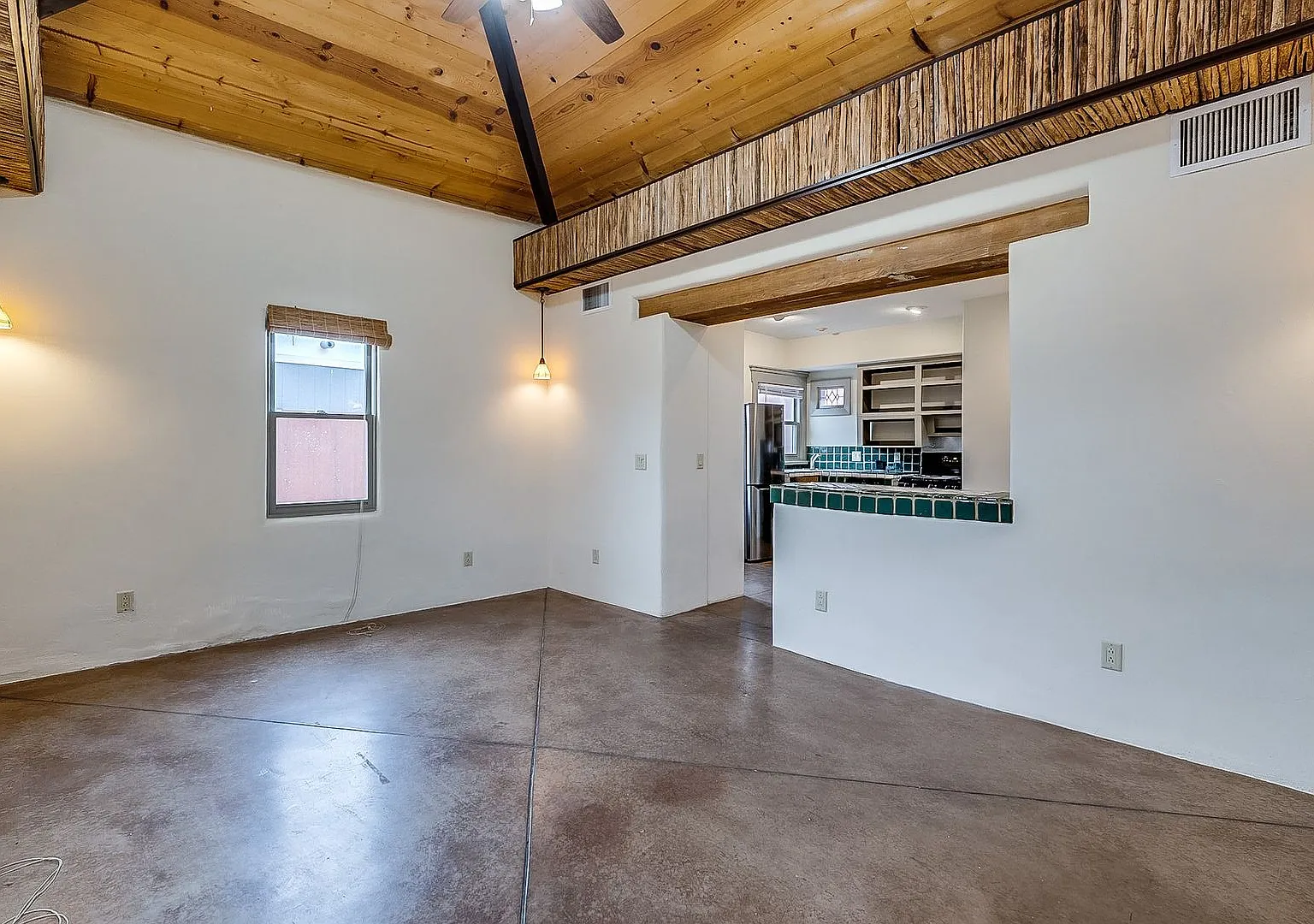Southwest Charm in the Heart of Tucson Dog-Friendly 1 Bed Rental — Photo 4