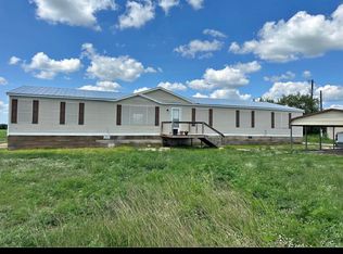 1667 County Road 345, Knippa, TX 78870