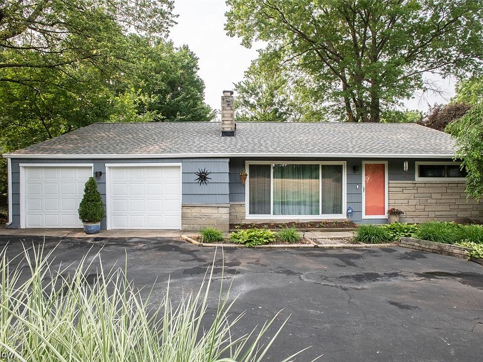 16979 Sheldon Rd, Middleburg Heights, OH 44130 | Zillow