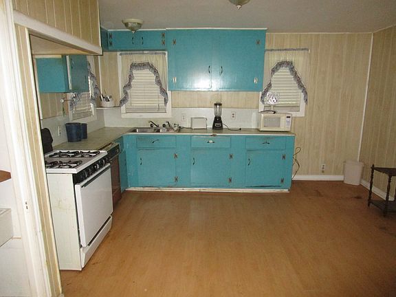 Functional Kitchen