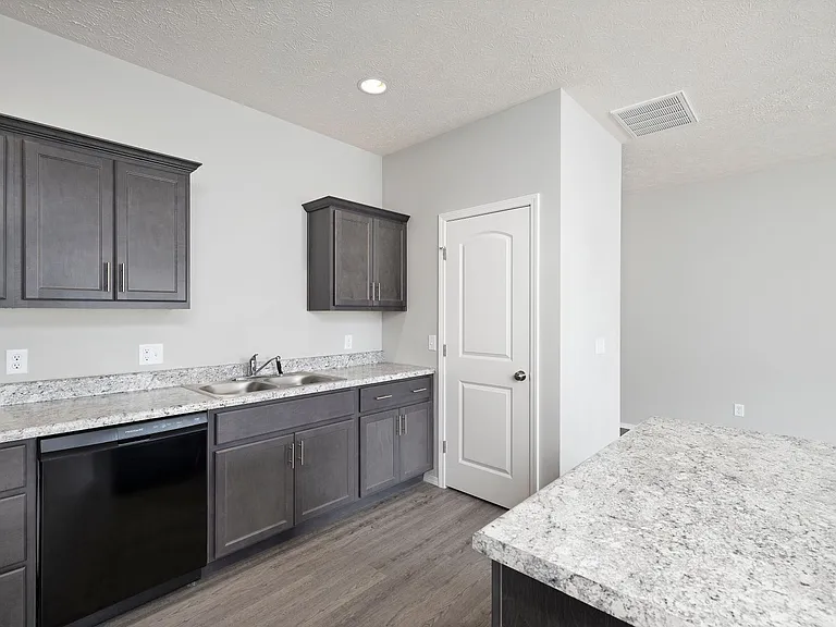 1357 S Normandy Ave — Photo 11