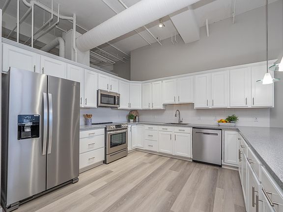 3rd image of 125 S Kalamazoo Mall APT 507