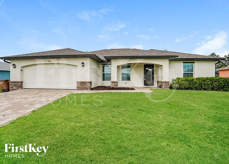 3032 NW 6th Ave — Photo 1