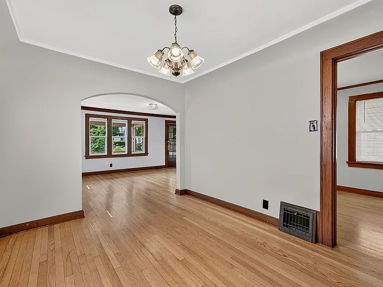 2836 N Richards St — Photo 6