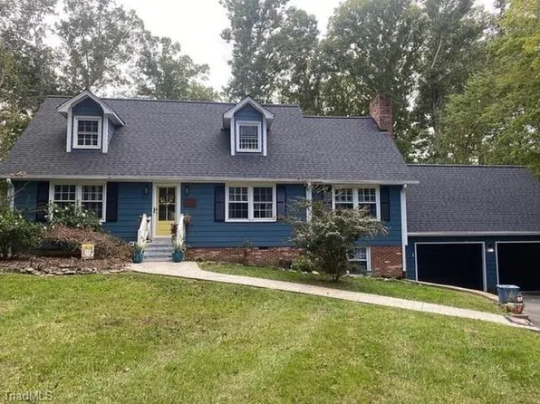200 Brookberry Rd, Mount Airy, NC 27030