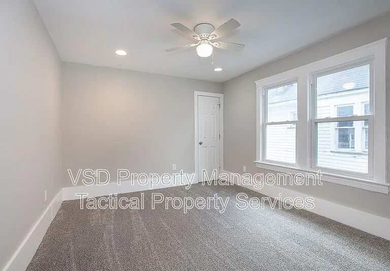 3694 E 147th St #UP — Photo 17