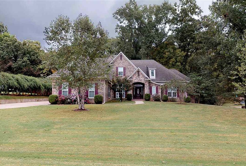 1st image of 3366 Woodland Trce E