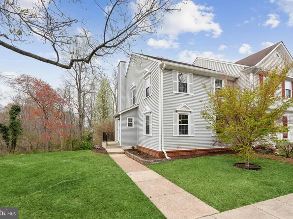 316 Felsted Ct, Sterling, VA 20165