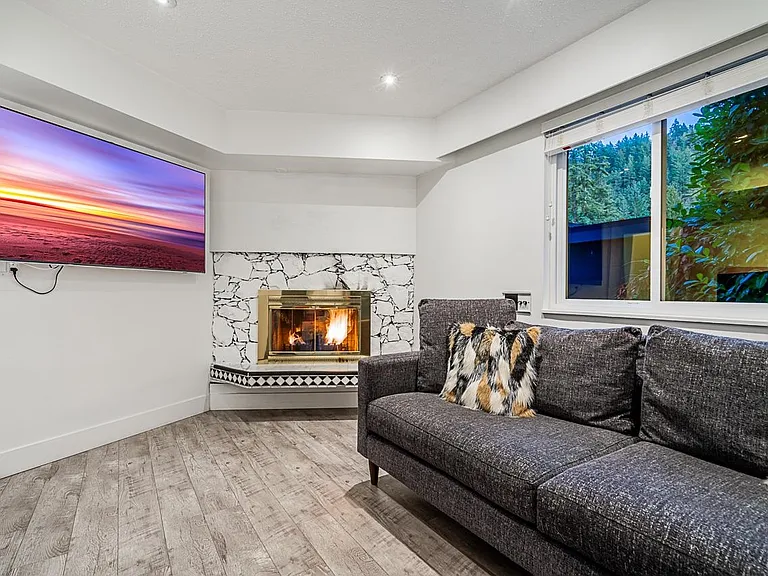 6446 Marine Dr — Photo 14