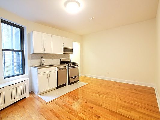 2nd image of 515 W 168th St APT 3C