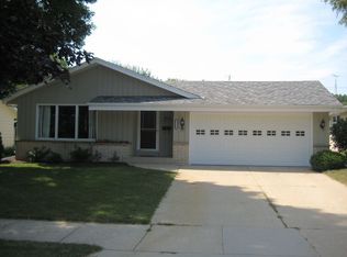 7948 7th Ave, Kenosha, WI 53143