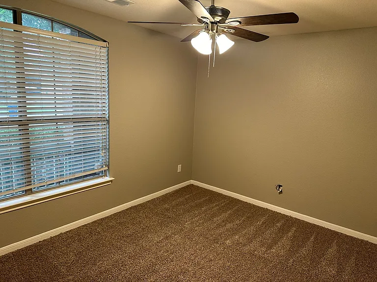 5209 Bald Cypress Ln — Photo 15