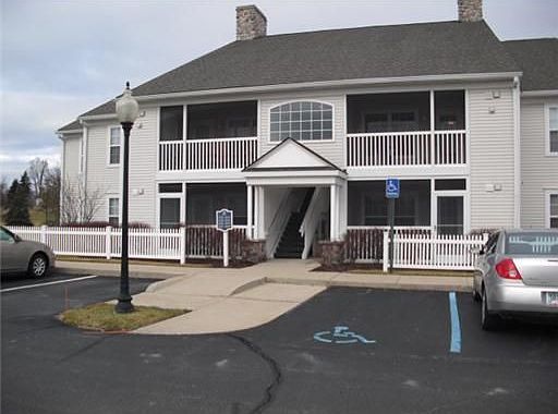 1st image of 2656 S Knightsbridge Cir
