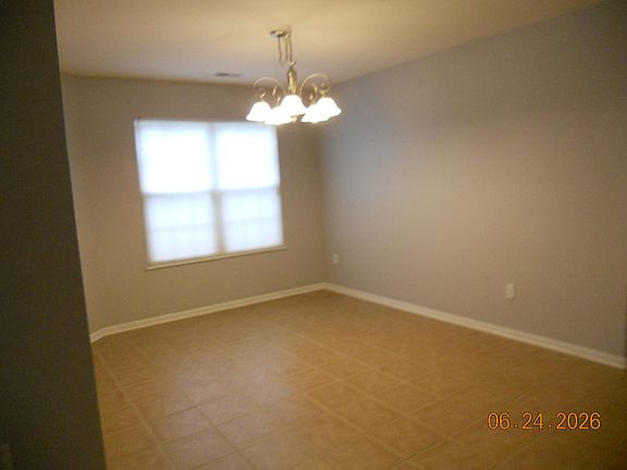 4th image of 10597 Maine Dr