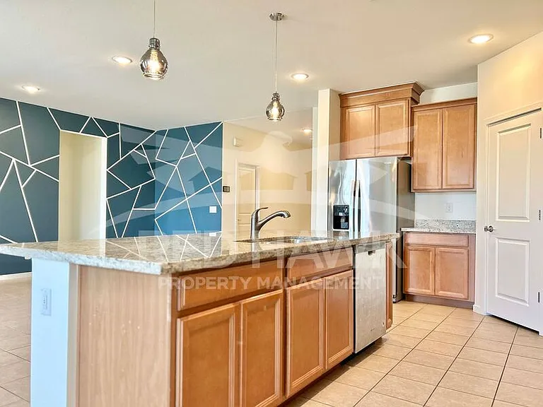 12641 W State Ct — Photo 7