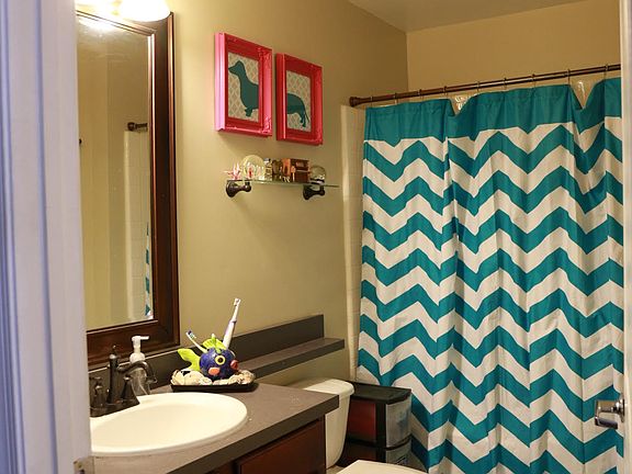 5th image of 815 Porter St APT 203