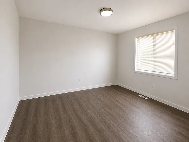 3539 Chippendale Dr — Photo 16