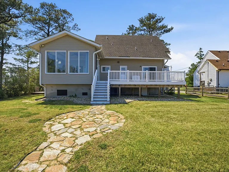 20B Freeman Dr — Photo 36