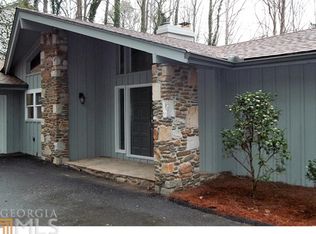 9045 Huntcliff Trce, Sandy Springs, GA 30350