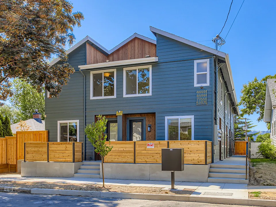 4465 SE 28th Pl
