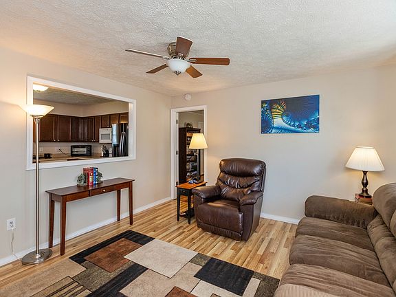 5th image of 504 N Jackson Park Dr