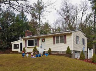 34 Marys Ave, Saugerties, NY 12477