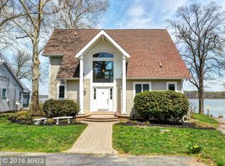 41 Park Ln, Earleville, MD 21919
