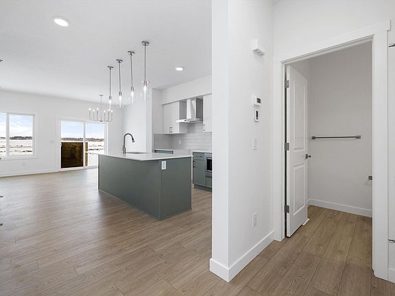 4th image of 544 176th Ave NW