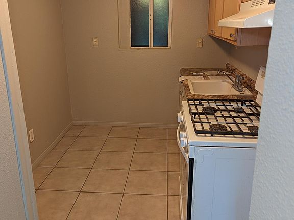 2nd image of 1227 Hiawatha Ave