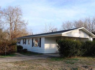 1800 Woodrow St, Poplar Bluff, MO 63901