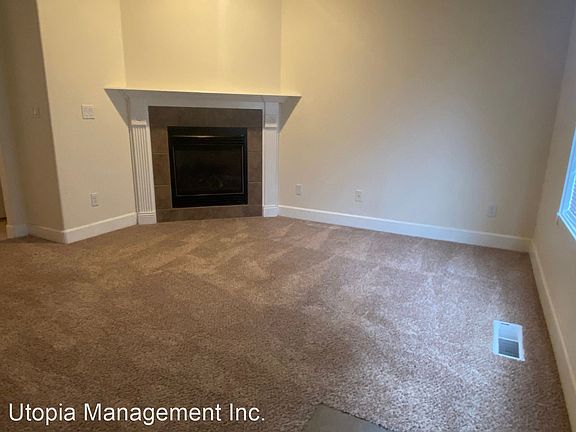 5th image of 16729 NE Halsey St #10541024