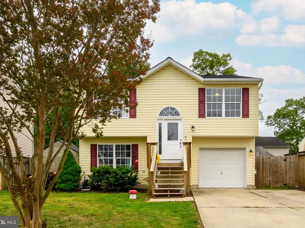 757 209th St, Pasadena, MD 21122