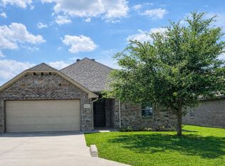 3210 Main St, Granbury, TX 76049