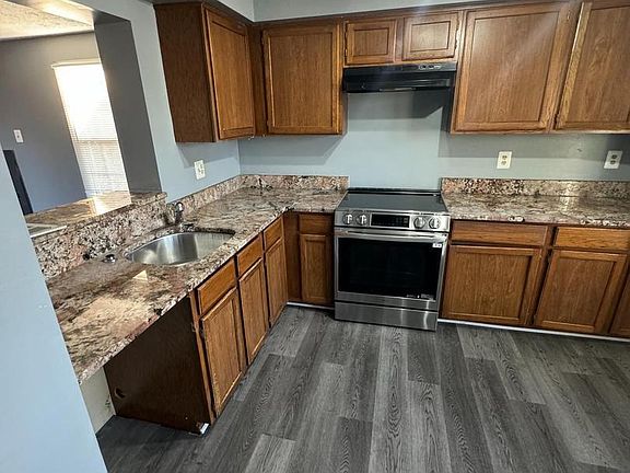 2nd image of 15435 Neman Dr