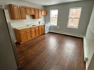 126 Oak St #2A, New Britain, CT 06051