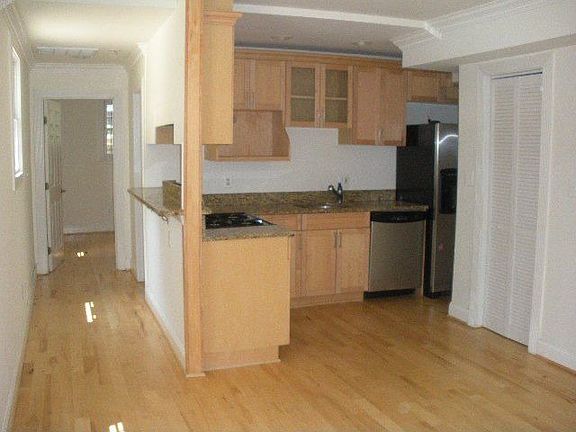 livig - kitchen area