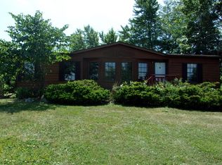 15 W Sisson Rd, Freeport, MI 49325