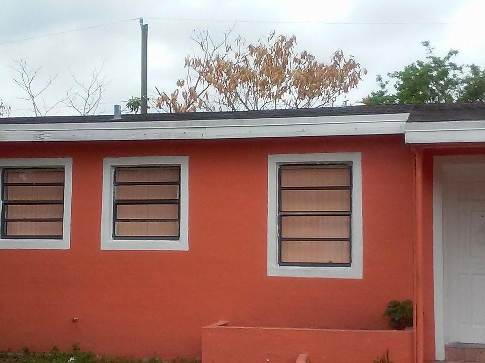 1st image of 15520 NE 15th Ct