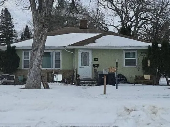 711 2nd St NE, Little Falls, MN 56345