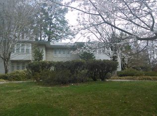 202 Kemp Rd E, Greensboro, NC 27410