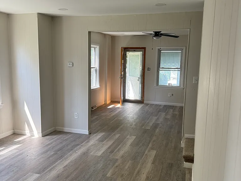 1639 Huddle Ave — Photo 2